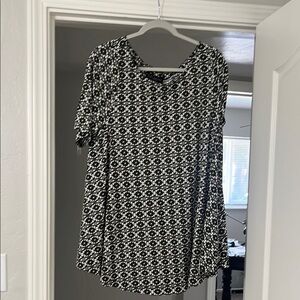 Lane Bryant Black and White Boxy Short Sleeve Blouse